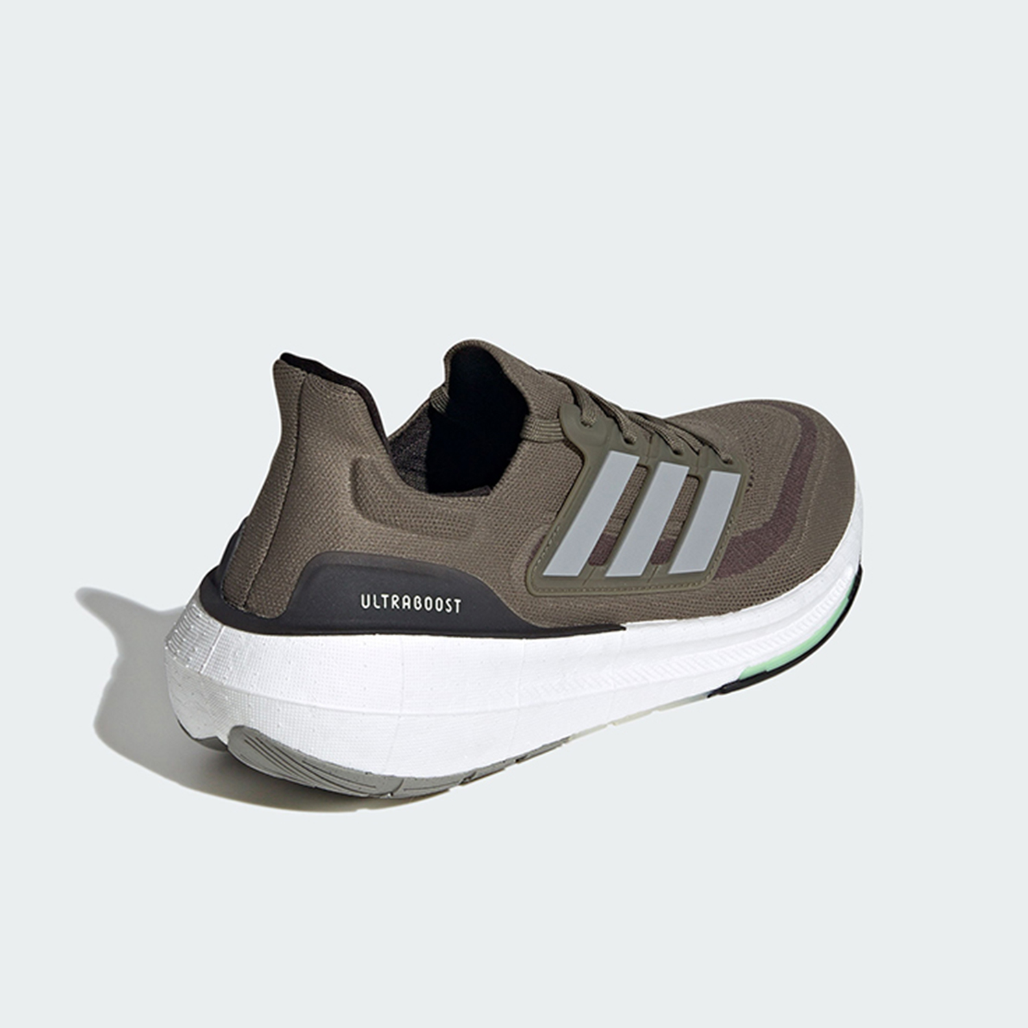 Sepatu Lari Olahraga Pria Wani - Adidas Shoes Ultraboost Light ulasan dan harga